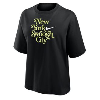 Nike Womens Swoosh Cities New York Short-Sleeve Boxy T-Shirt in Black | W11122NKYK25-BLK