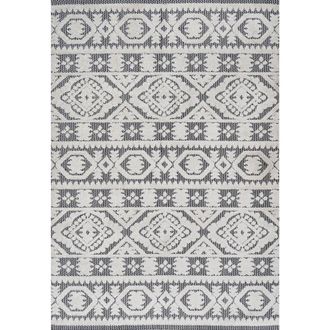 Jonathan Y Designs Citta High-Low Pile Mediterranean Tile Indoor/Outdoor Area Rug in White/black at Nordstrom, Size 4Ft 0In X 6Ft 0In