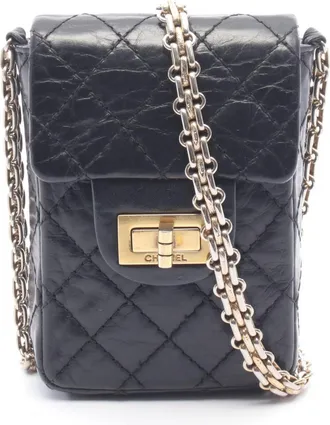 Chanel Black Leather Phone Wallet (Pre-Owned)