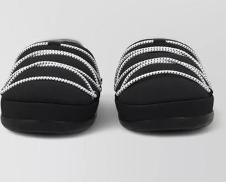 Moon Boot icon slides
