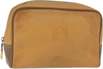 Loewe Pre-owned Bags, female, Beige, Size: ONE SIZE Pre-owned Leather Clutch