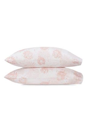 Matouk Chrysanthemum Set of 2 500 Thread Count Pillowcases in Blush at Nordstrom, Size Standard