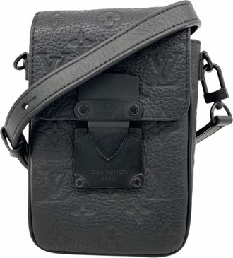 Louis Vuitton Noir Shoulder Bag (Pre-Owned)