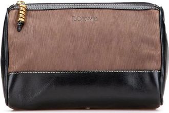 Loewe Pre-owned Clutches, female, Brown, Size: ONE SIZE Pre-owned Textured Leather Zip Pouch with Metallic Detail