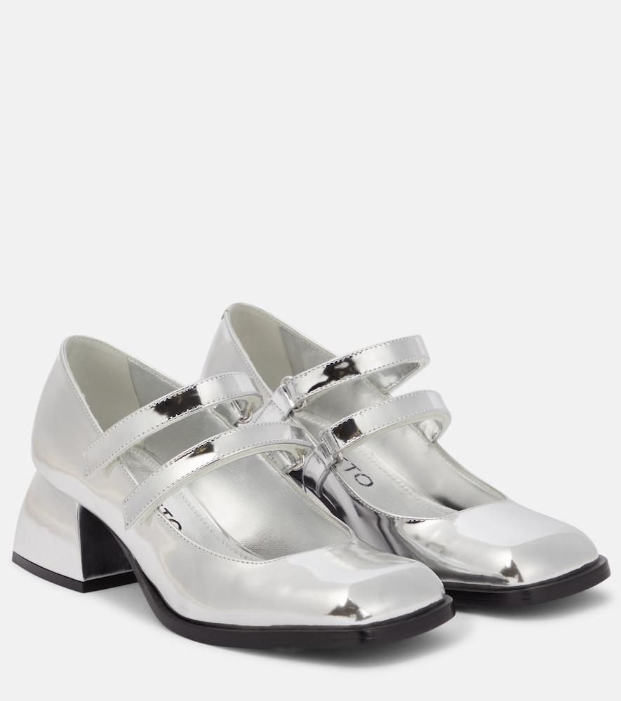 Nodaleto: Silver Shoes / Footwear now up to −50% | Stylight