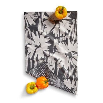 Tag Super Absorbent Kitchen Towel Abstract Floral Black Multi Dishtowel 18 x 30 in Recycled Polyester at Nordstrom