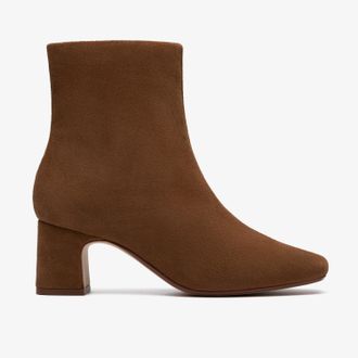 Clarks Fernie Zip Walnut Suede