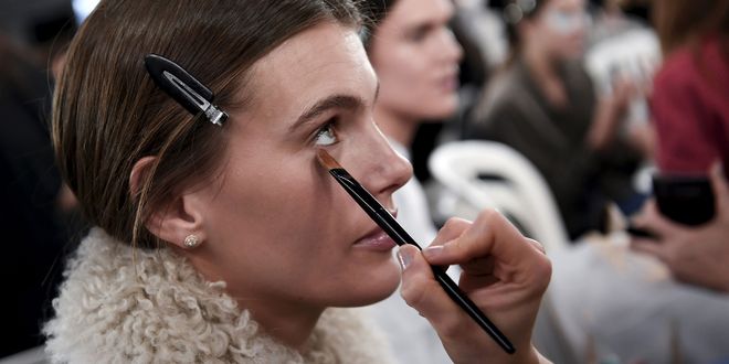 makeup, baking, makeup baking, foundation, concealer, how to bake makeup, kylie jenner baking, how to bake foundation, what is makeup baking, baking tutorial, how to bake makeup