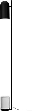 AYTM Design Stehlampe Luceo 140 cm - Schwarz