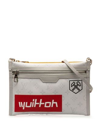 Louis Vuitton 2019 Monogram Antartica Double Flat messengertas - Grijs