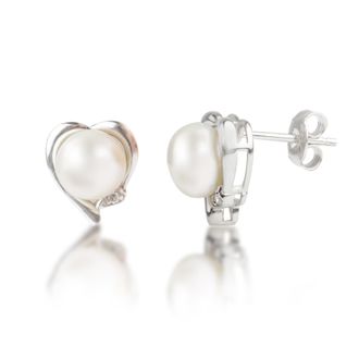MAX + STONE 925 Sterling Silver Freshwater Heart Pearl Earrings