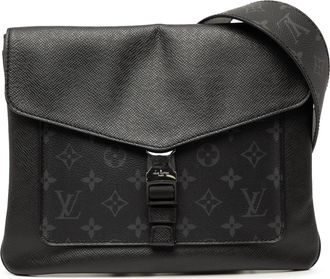 Louis Vuitton Pre-owned Womens Taigarama Outdoor Flap Messenger - Black Leather - One Size