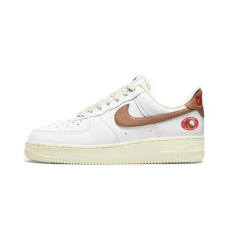 Nike Fitness, Dames, Wit, 40 1/2 EU, Leer, Air Force 1 07 LX Coconut