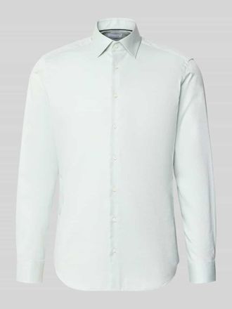 Christian Berg Regular Fit Business-Hemd mit Kentkragen in Hellgruen, Gr&ouml;&szlig;e 39/40