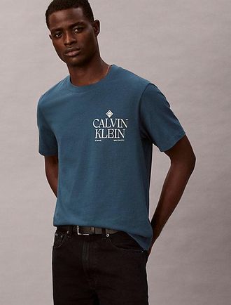 Calvin Klein Camiseta cl&aacute;sica con logo gr&aacute;fico de rosas