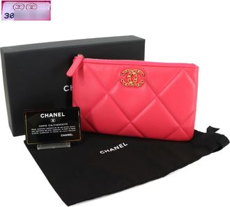 Chanel Pink Leather Pouch (Pre-Owned)