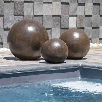 Wanda Collection Wanda Collection - Trio Bolas Decorativas Para Exterior Marr&oacute;n