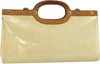 Louis Vuitton Pre-owned Handbags, female, Beige, Size: ONE SIZE Pre-owned Perle Patent Leather Hand Bag