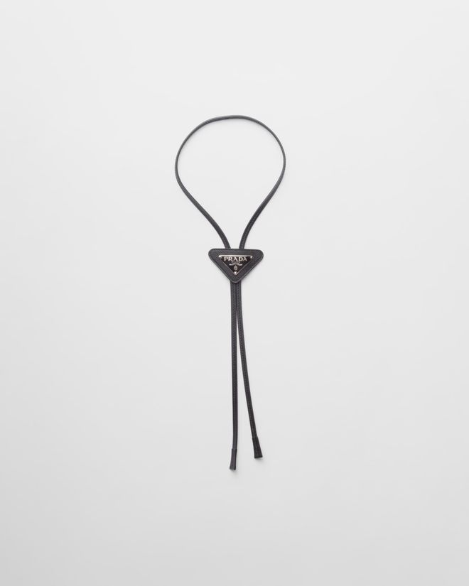 Bolo Tie aus Saffiano-Leder