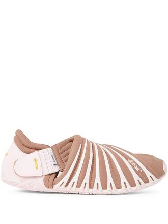 Suicoke logo-tag sneakers - women - Nylon/Fabric/Rubber/Fabric - 5.5 - Brown