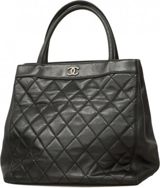 Chanel Black Leather Tote Bag (Pre-Owned)