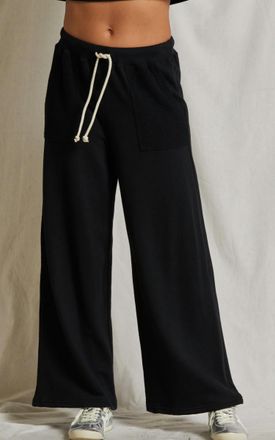 perfectwhitetee Rosanna Sweatpants In Black