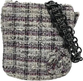 Chanel Pre-owned Shoulder Bags, female, Gray, Size: ONE SIZE Pre-owned Fabric chanel-bags