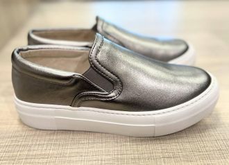 All Black Womens Loafer Sneak Shoes In Pewter