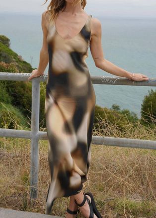 LnA V Slip Midi Dress In Asteras Print