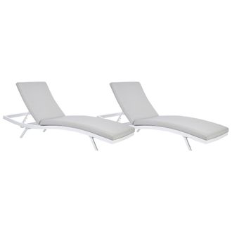 Beliani Conjunto De 2 Tumbonas De Jard&iacute;n Modernas Reclinables Estructura De Aluminio Acolchada Gris Claro Amelia