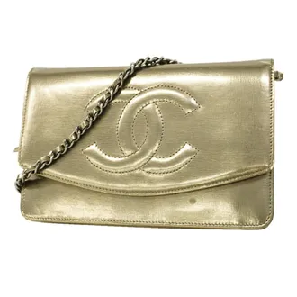 Chanel Metallic Gold Patent Leather Chain/Shoulder Wallet (Pre-Owned)