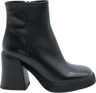 Strategia A5280 Enkellaars - Dames - Laarzen met Hak - Zwart - 39 EU - Leer - Schoenen