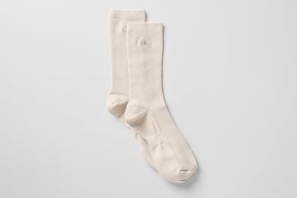 Alo | Half-Crew Understated Socks in Bone, Size: Medium