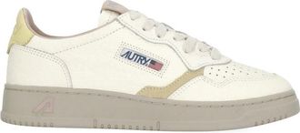 Autry Ivory Medalist Low Leather Sneakers