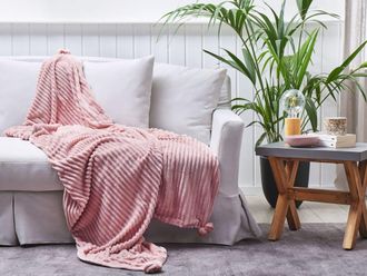 Beliani Manta de poliéster rosa 200x150cm