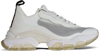 Moncler sneakers laten geen sporenlicht achter