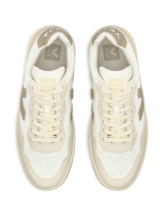 Veja V-90 Sneaker - Off-White