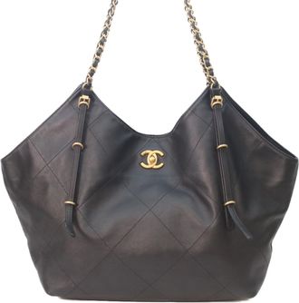 Chanel Black Leather Tote Bag (Pre-Owned)