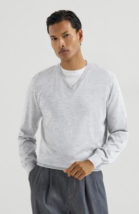 Brunello Cucinelli Cashmere and silk lightweight sweater in Pebble at Nordstrom, Size 44 It