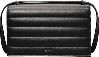 Calvin Klein Gewatteerde Schoudertas met Logo - Dames - Schoudertassen - Zwart - ONE Size - Leer - Tassen