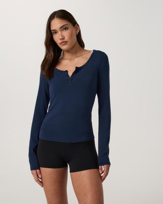 Vuori Clothing Long Sleeve Everyday Cotton Stretch Henley | Blue Coast | XS, Size Extra Small