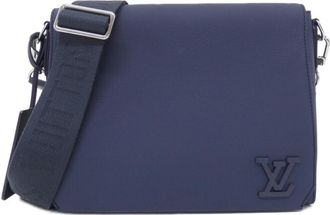 Louis Vuitton Blue Leather Shoulder Bag (Pre-Owned)