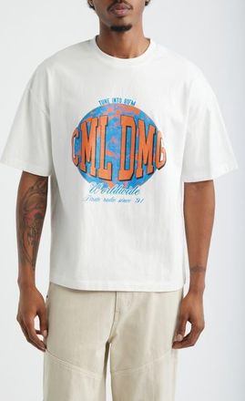 Criminal Damage Worldwide Radio Graphic T-Shirt in Off White at Nordstrom, Size Xx-Large