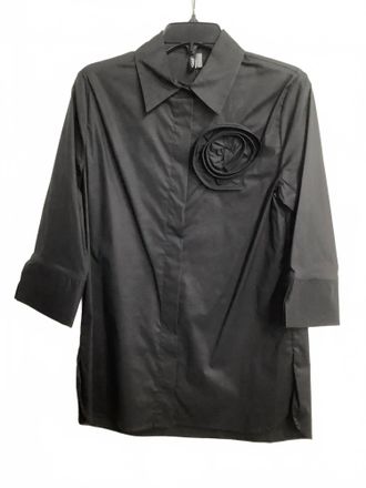 Ravel Womens Rosette Accent Button-Down Blouse In Black