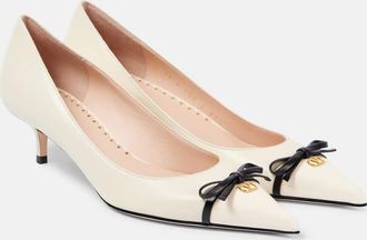 Valentino Garavani Pumps Bepointy 45 in pelle con fiocco