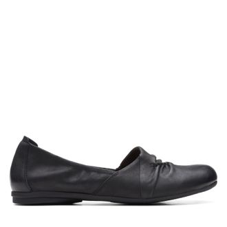 Clarks Rena Way in Black Leather