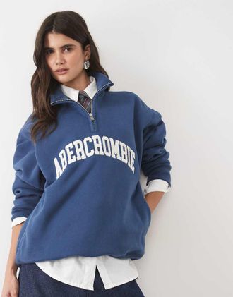 Abercrombie & Fitch felpa con logo frontale e zip corta navy-blu navy