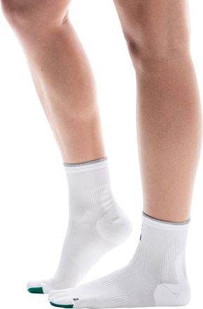 On Elite Run Quarter Socks in White at Nordstrom, Size Small