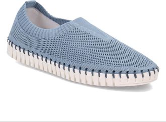 Eric Michael Womens Lucy Slip-On Shoes In Powder Blue