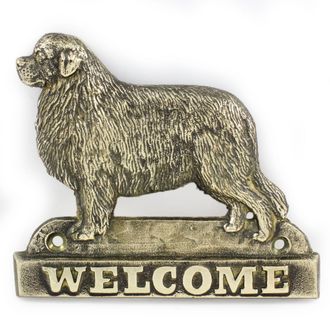 OEM Terranova, Terranova, Cascada: Un Cartel De Puerta Con Un Perro, Una Placa De Bienvenida De Lat&oacute;n, Un Cartel &Uacute;nico Con La Inscripci&oacute;n Bienvenido De Ar